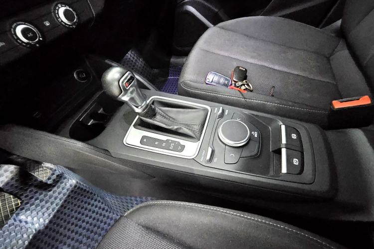 Used Audi Q2L 2021 35 TFSI Progressive Dynamic Edition
