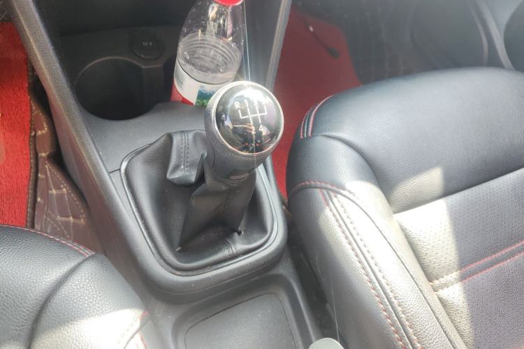 Used Volkswagen Polo 2016 1.4L Manual Fashion Model
