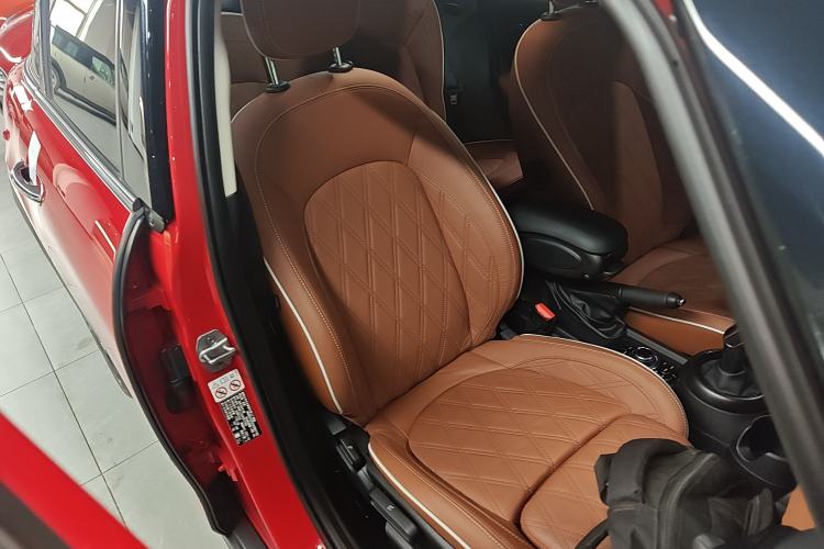 Used  MINI 2022 Updated 1.5T COOPER Artist Five-Door Edition
