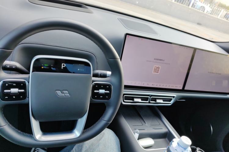 Used Li Auto L8 2025 Ultra Smart Refreshed Edition
