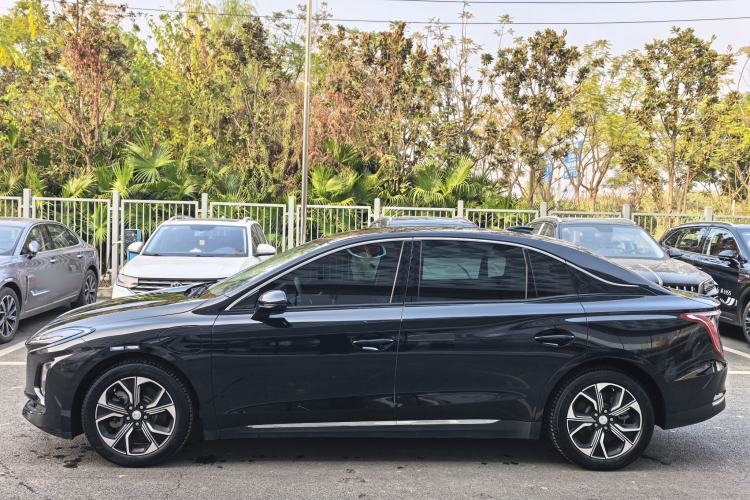 Used Hongqi E-QM5 2023 Revised Version Basic Travel Edition
