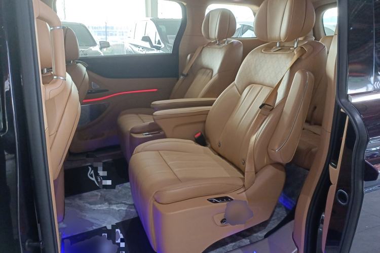 Used VOYAH Dream 2024 PHEV Extended-Range Premium Edition
