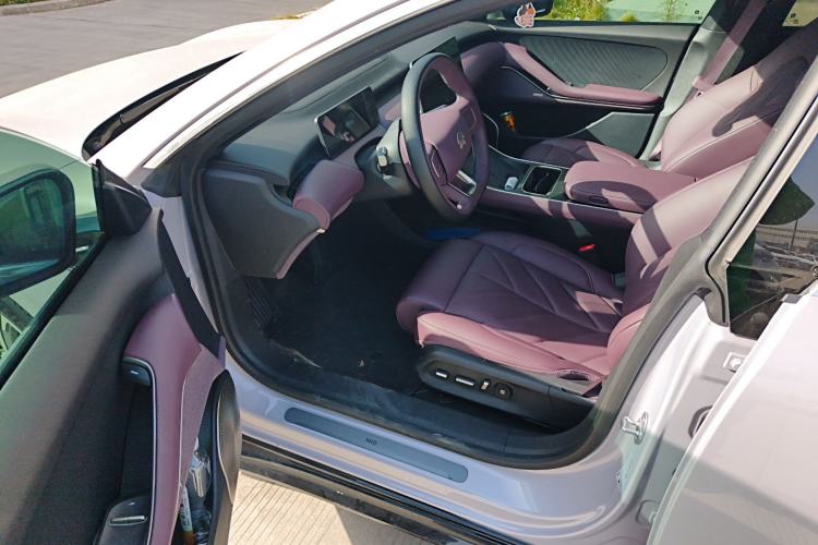 Used Nio ET5T 2025 75 kWh Touring
