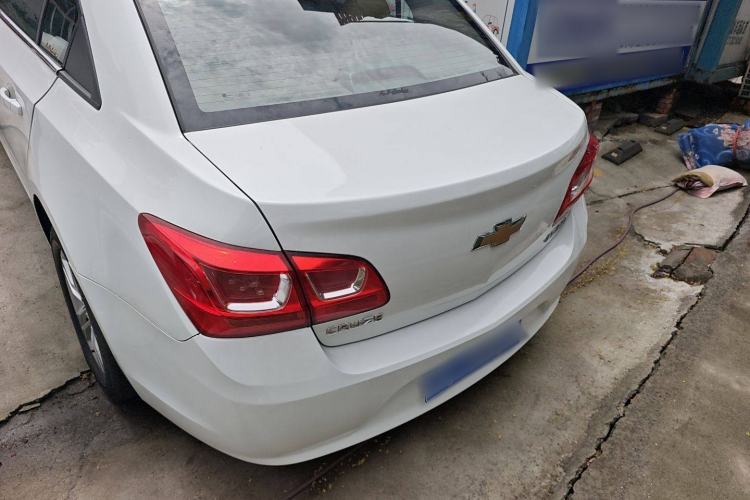 Used Chevrolet Cruze 2015 1.5L Classic SE MT
