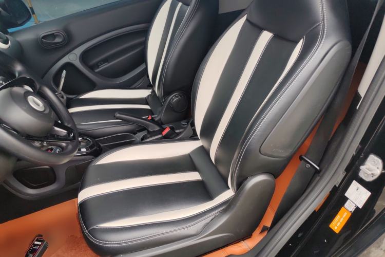 Used  fortwo 2015 1.0L 52 kW hardtop Dynamic version