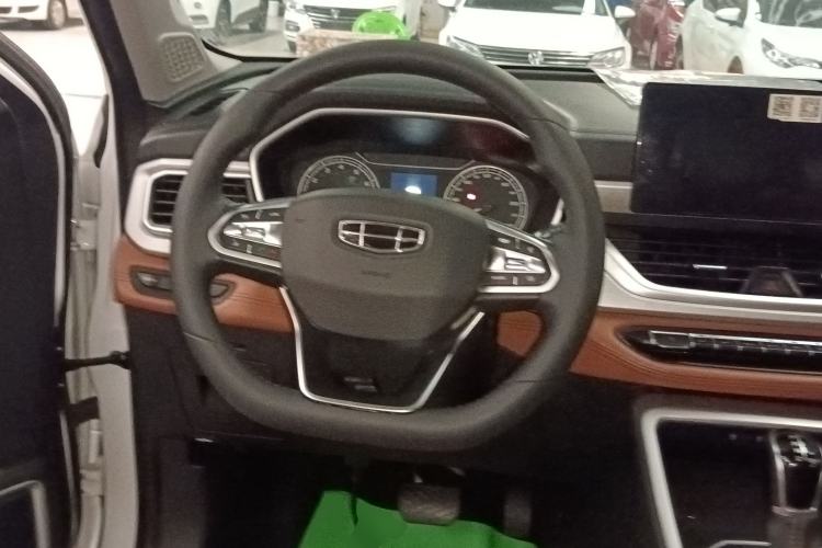 Used Geely Auto Vision X6 2020 1.4T CVT Luxury Edition
