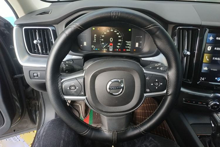 Used Volvo XC60 2018 T5 4x4 Zhiyi Edition