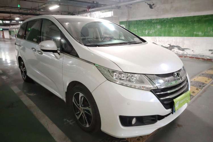 Used Honda Odyssey 2015 Updated Version 2.4L Smart Edition

