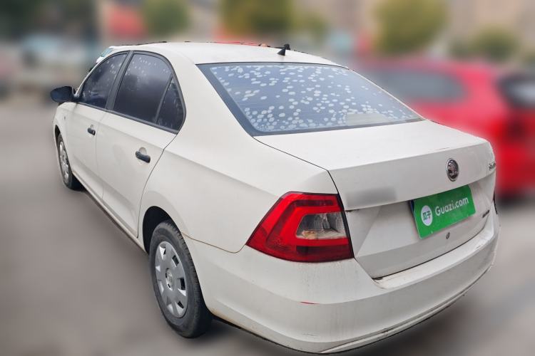 Used Skoda Rapid 2013 1.4L Manual Enjoyment Model