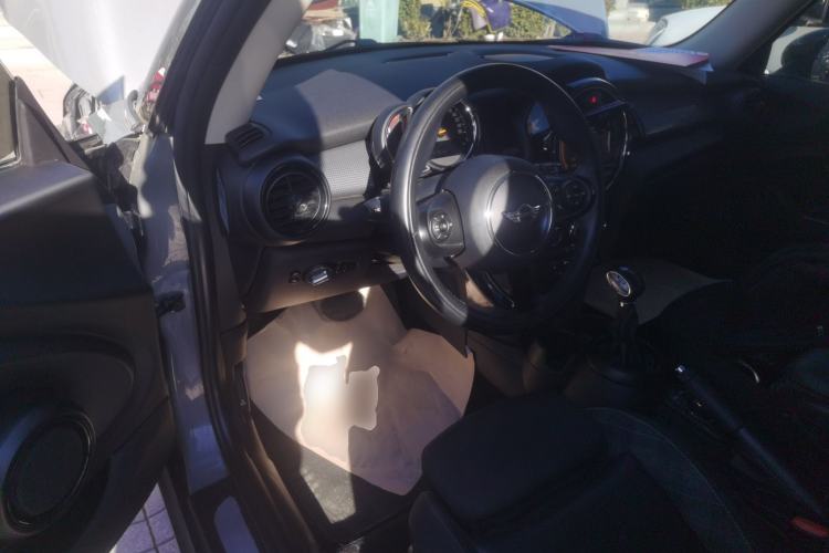 Used  MINI 2016 1.5T COOPER
