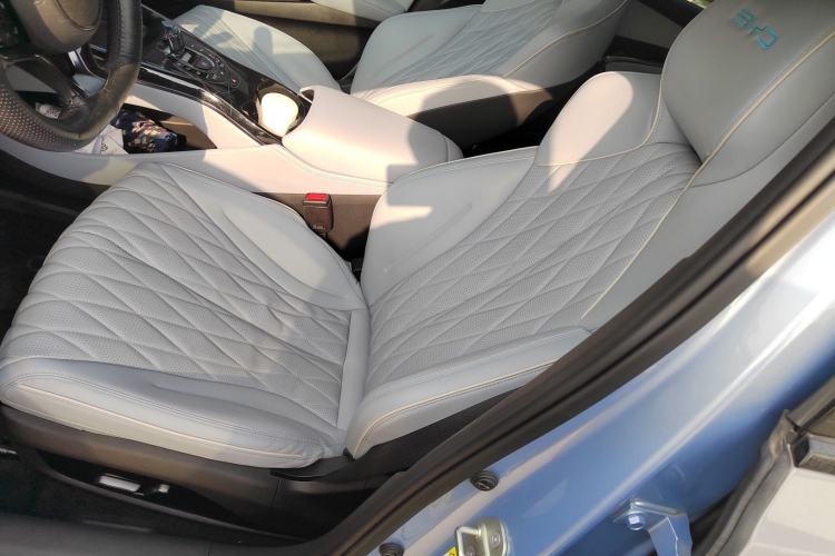 Used BYD Seal 2022 550 km Standard Range Rear-Wheel Drive Prestige Version
