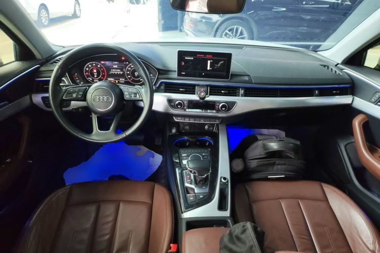 Used Audi A4L 2018 30th Anniversary Edition 40 TFSI Fashion Model
