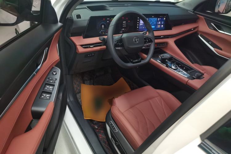 Used Changan CS75 PLUS 2024 3rd Generation Champion Edition 2.0T Intelligent Drive Performance Model
