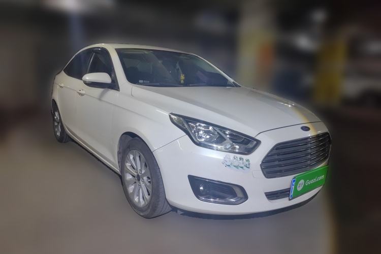 Used Ford Escort 2015 1.5L Automatic Fashion Model