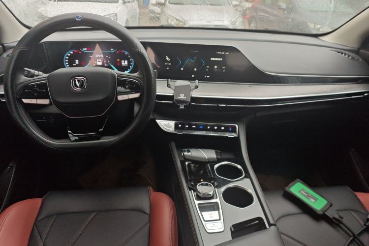 Used Changan Eado 2022 PLUS Blue Whale NE 1.4T GDI DCT Prestige Edition
