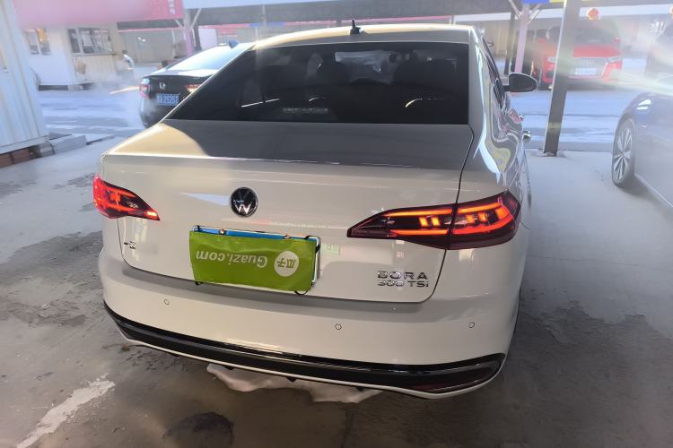 Used Volkswagen Bora 2023 300TSI DSG Prestige Edition
