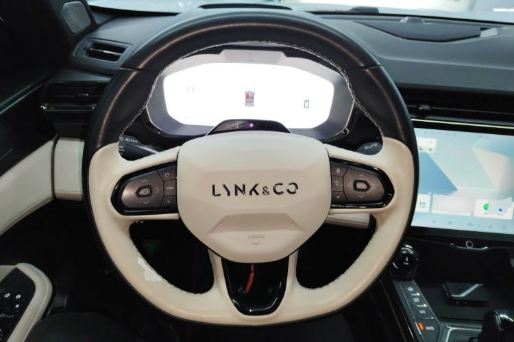 Used Lynk & Co 01 EM-P 2023 1.5TD EM-P Dawn Edition