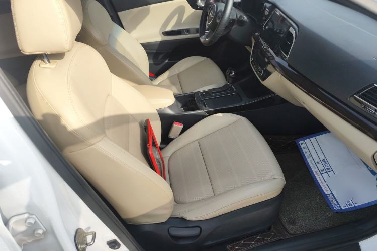 Used Kia K4 2014 1.8L Automatic GLS
