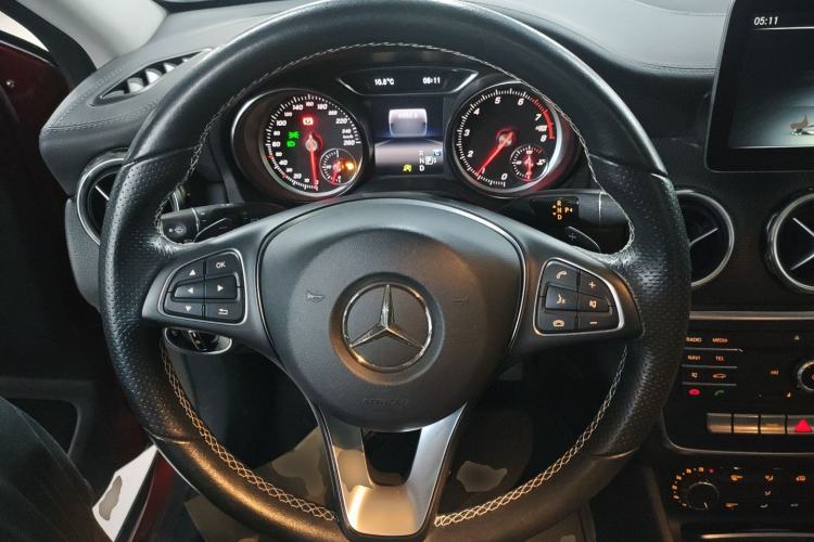 Used Mercedes-Benz GLA 2017 GLA 200 Fashion Model