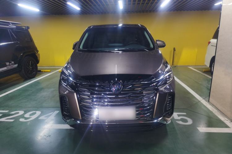 Used Buick GL8 2023 Land Executive Class Smart Enjoyment Model
