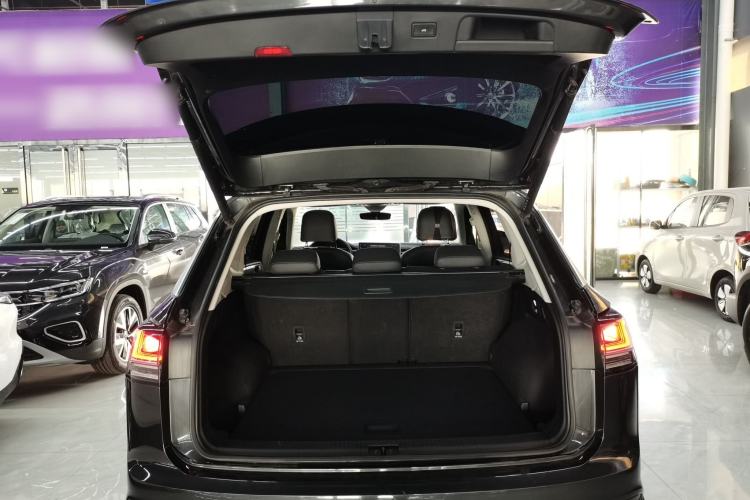 Used Volkswagen Tayron 2023 280TSI Two-Wheel-Drive Luxury Plus Advanced Version
