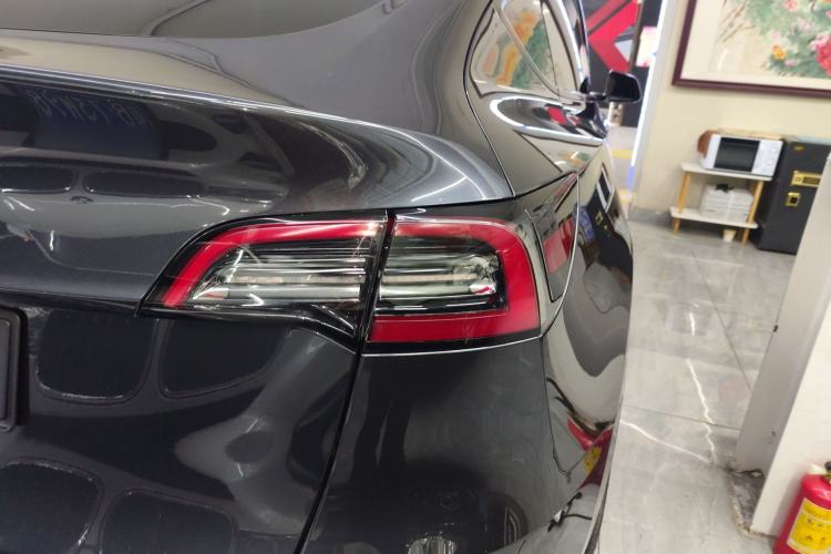 Used Tesla Model Y 2024 Long-Range All-Wheel-Drive Version
