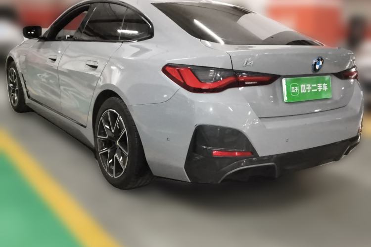 Used BMW i4 2022 eDrive40
