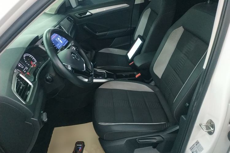 Used Volkswagen T-ROC 2019 230TSI DSG Two-Wheel-Drive Advanced Version China VI Standard
