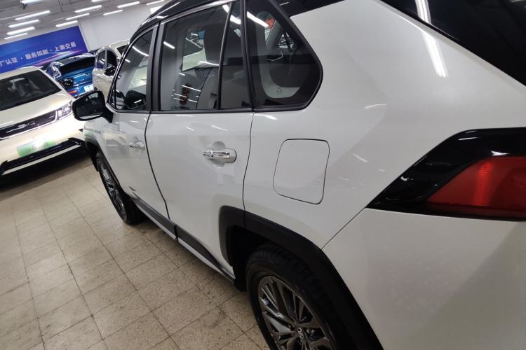 Used Toyota Wildlander 2023 Dual-Motor 2.5L E-CVT Four-Wheel Drive Prestige Edition
