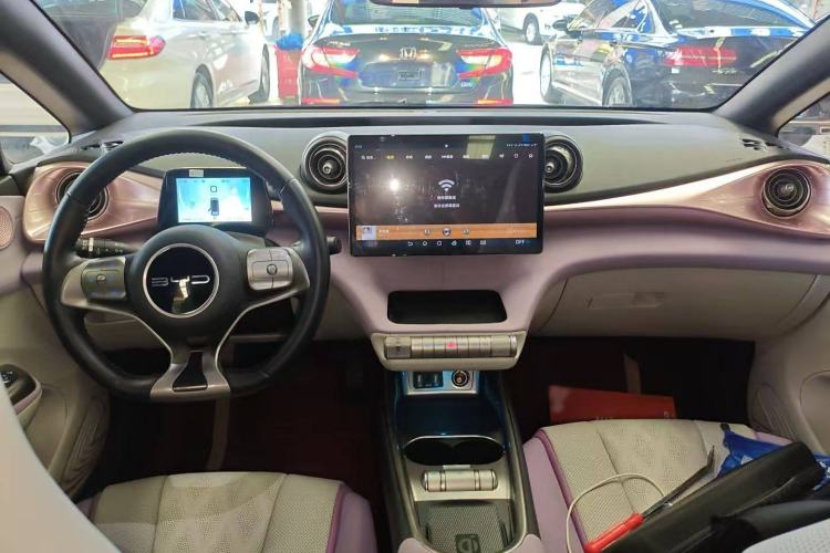 Used BYD Dolphin 2023 420 km Fashion Edition
