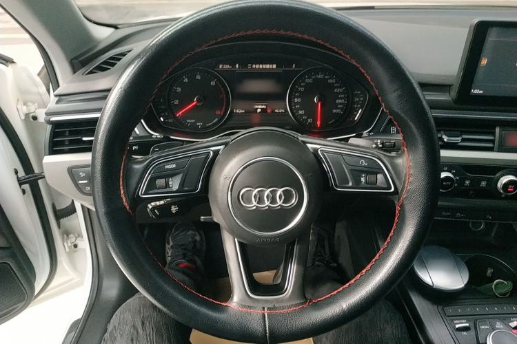 Used Audi A4L 2018 30th Anniversary Edition 40 TFSI Trendy Model
