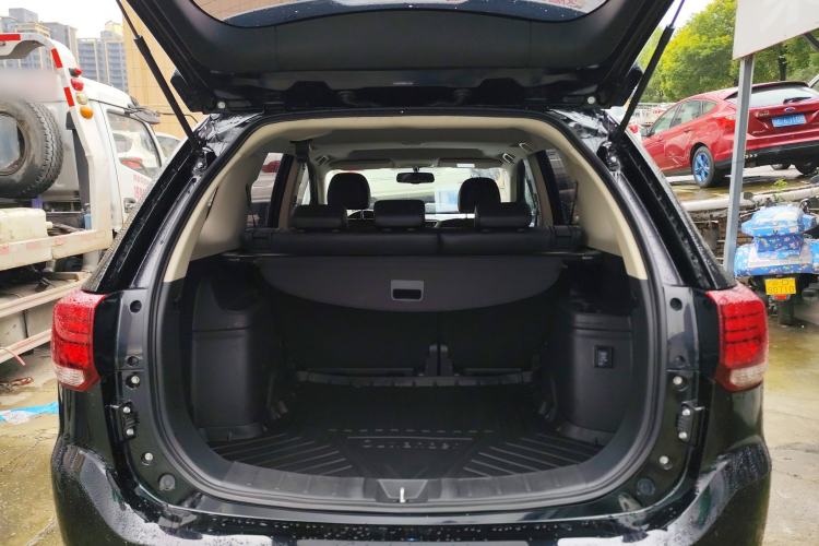 Used Mitsubishi Outlander 2019 2.0L Two-Wheel Drive Comfort Edition 5 Seats China VI Standard
