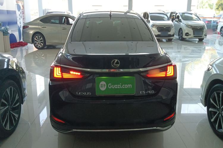 Used Lexus ES 2021 260 Excellence Edition
