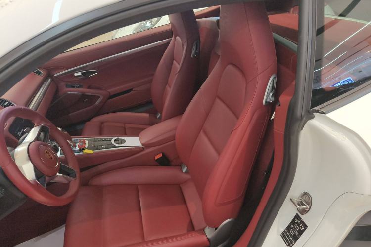 Used Porsche 718 2022 Cayman 2.0T
