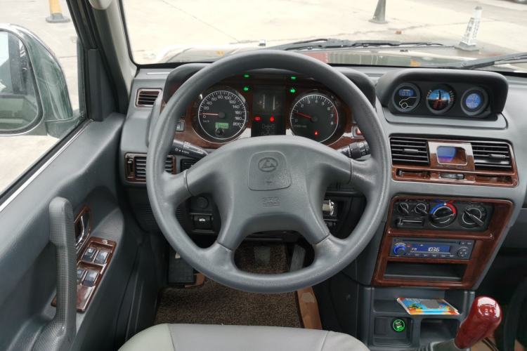 Used Leopaard Heijingang 2013 2.2L Manual Two-Wheel Drive Standard Version
