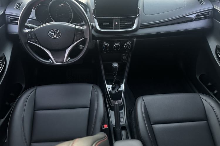 Used Toyota YARiS L 2022 X-Trail 1.5L CVT Luxury PLUS Edition
