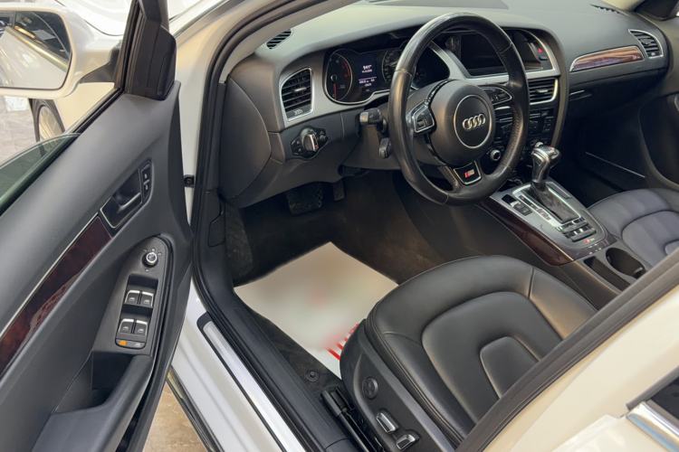 Used Audi A4L 2015 35 TFSI Automatic Comfort Model
