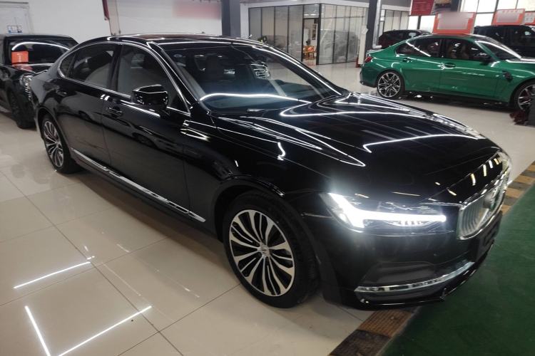 Used Volvo S90 2024 B5 Zhiyi Luxury Edition
