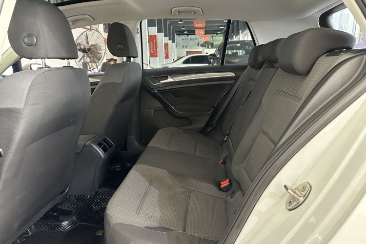 Used Volkswagen Golf 2015 1.4TSI Automatic Comfort Model