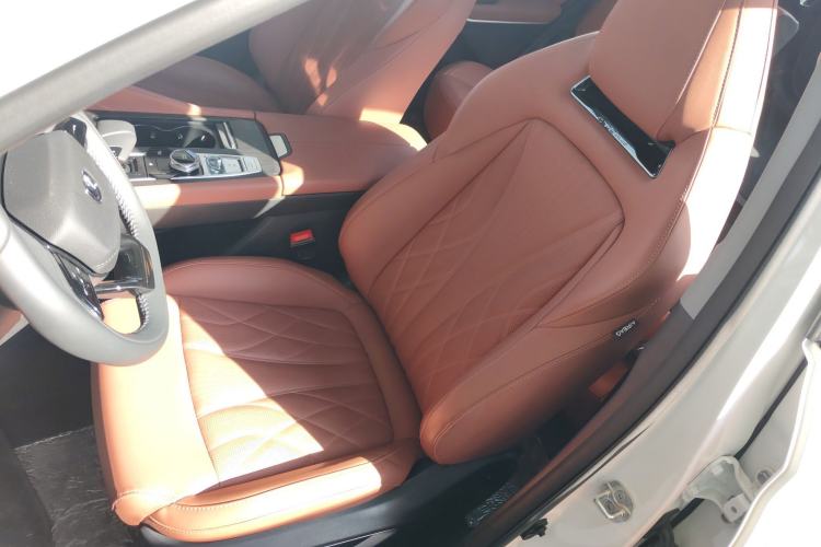 Used Changan CS75 PLUS 2024 3rd Generation Champion Edition 1.5T Intelligent Drive Dynamic Model
