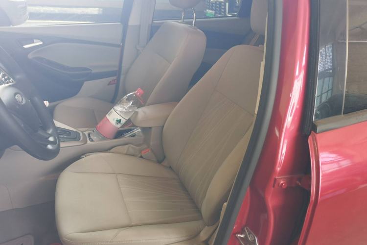 Used Ford Focus 2018 Sedan Classic 1.6L Automatic Comfort Plus Smart Drive Version
