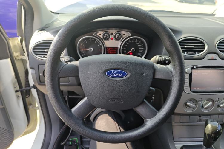 Used Ford Focus 2013 Hatchback Classic 1.8L Automatic Base Model
