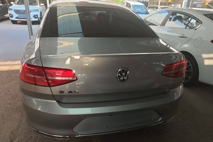 Used Volkswagen Magotan 2017 330TSI DSG Luxury Model
