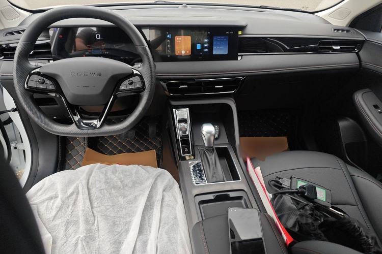 Used Roewe i5 2023 1.5L CVT Luxury Edition
