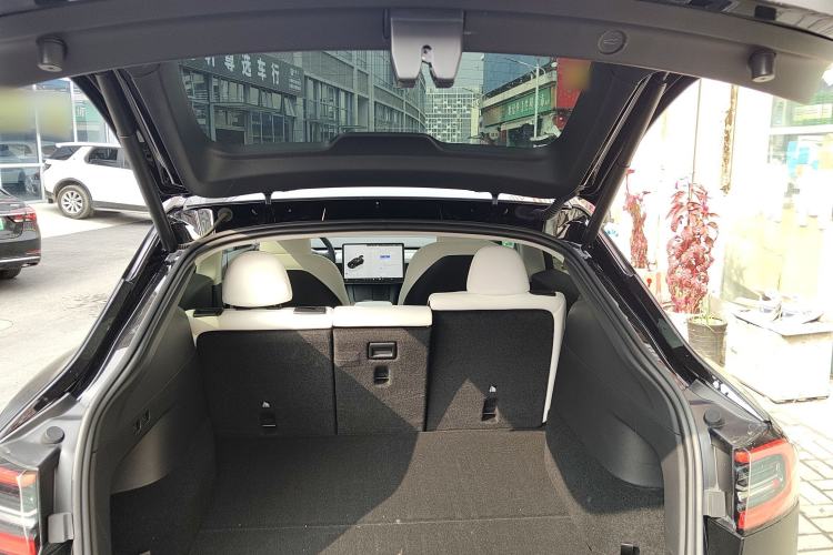 Used Tesla Model Y 2023 Rear-Wheel-Drive Version