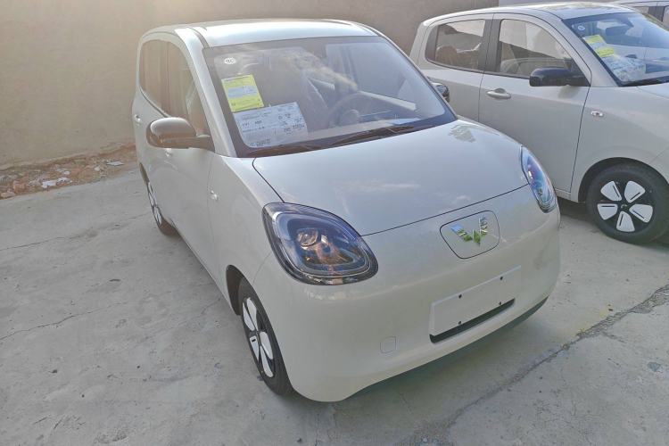 Used Wuling Hongguang MINIEV 2025 Four-Door Version Advanced Edition
