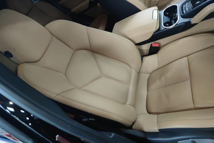 Used Porsche Cayenne 2014 3.6T Automatic Transmission U.S. Specification
