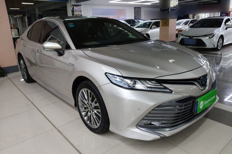 Used Toyota Camry 2019 Dual-Engine 2.5 HG Luxury Edition China VI Standard
