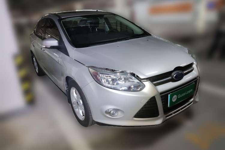 Used Ford Focus 2012 Sedan 1.6L Manual Fashion Edition
