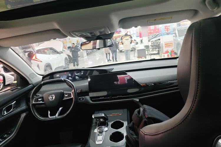 Used Changan UNI-K 2021 2.0T Luxury Version
